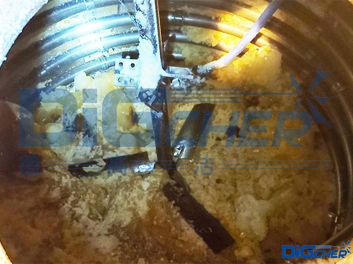 ����(y��ng)���ۺϮa(ch��n)��ճ��