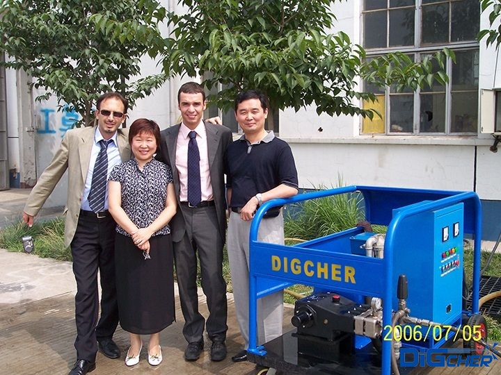 國外廠商來工廠參觀交流